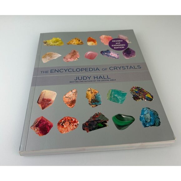 The Encyclopedia of Crystals by Judy Hall 2013 Paperback Healing How to Use Them - Picture 2 of 16